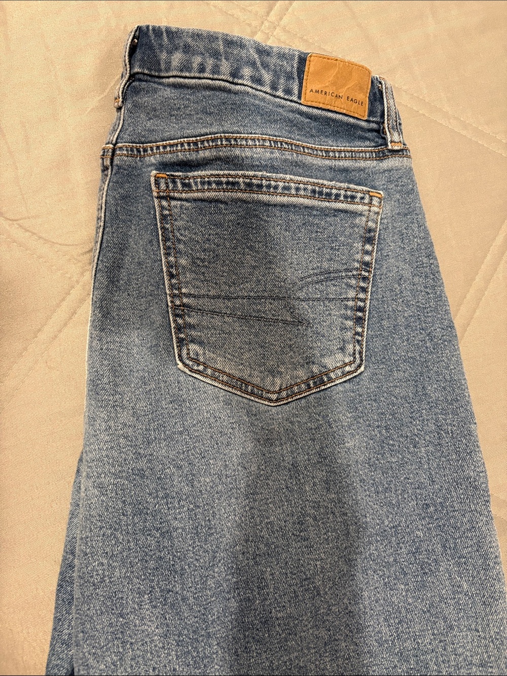 American Eagle Outfitters Men’s Light Blue Relaxed Jeans